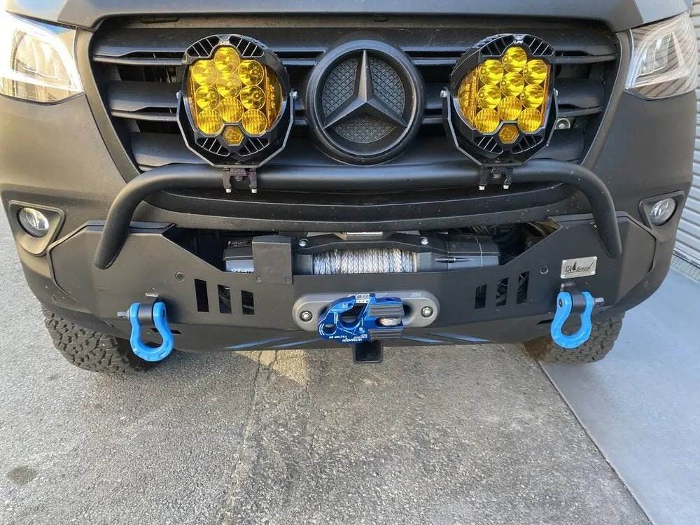 Ultrahook for winches mounted on vehicle bumper, showcasing advanced closed-system design.