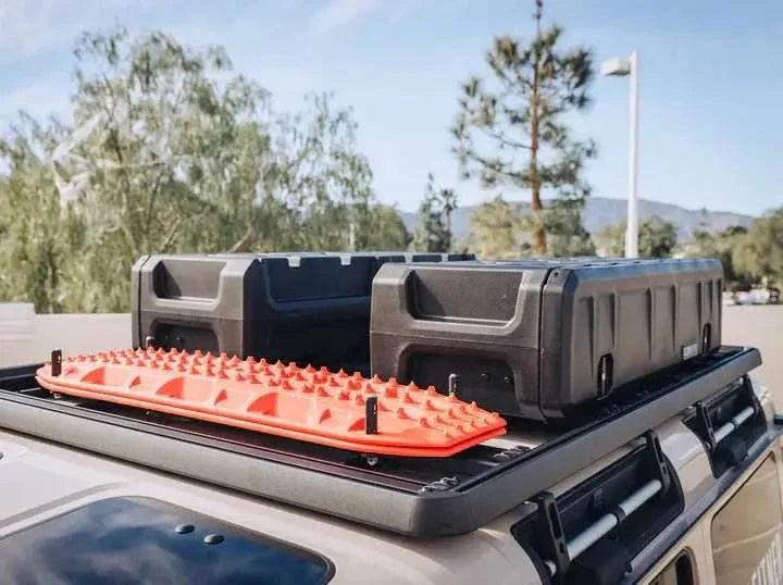 GearPOD Roof on ACS Roof Platform Rack for INEOS Grenadier, designed for modular gear-hauling and durability.