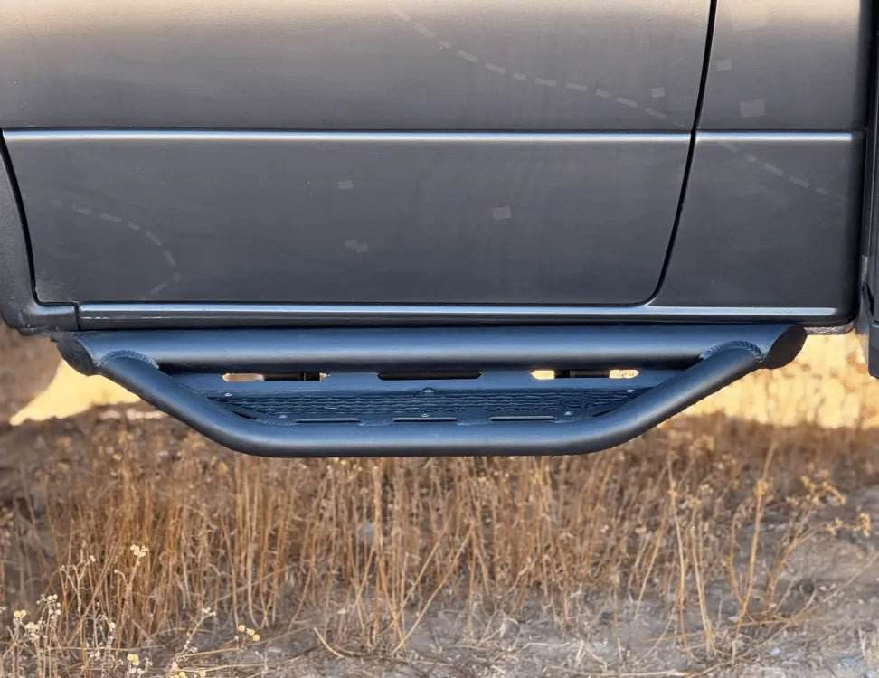 Owl Tubular Cab Step for Sprinter Ekko - Owl Outdoors