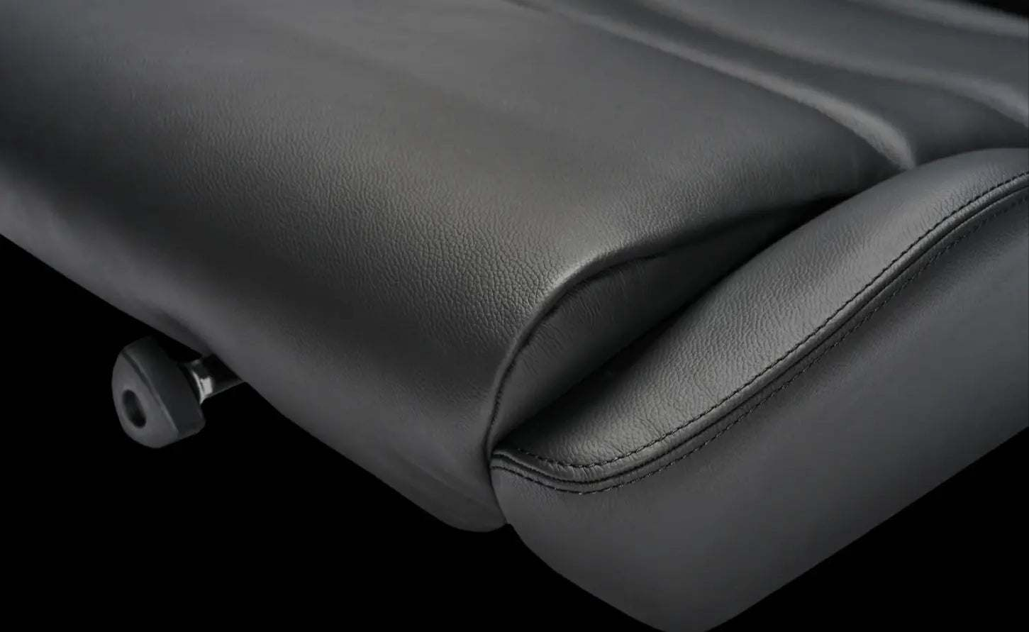 Sprinter Seats : Vario F Leather by Scheel Mann for Owl Outdoor