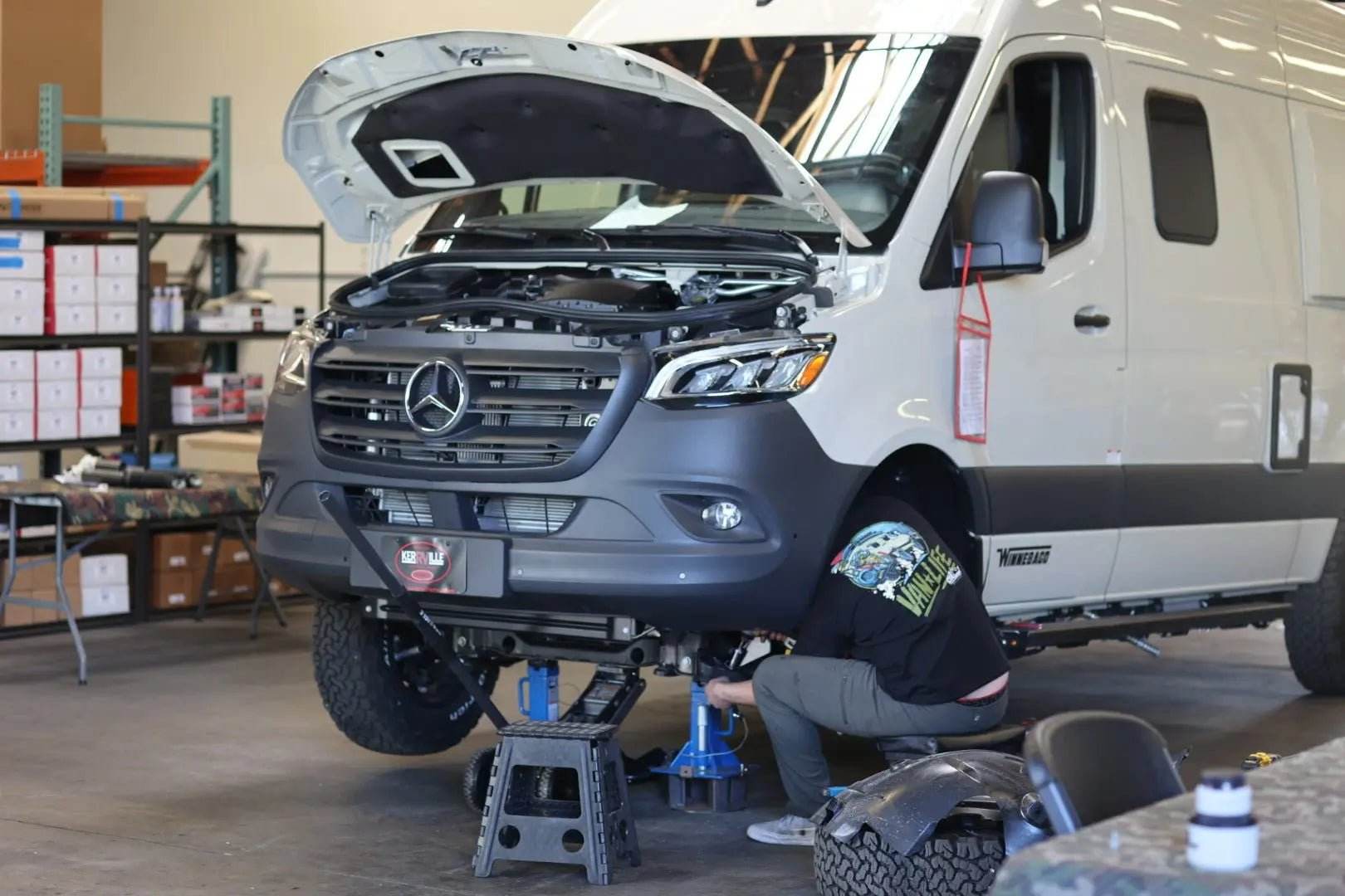 Sprinter Suspension System: Stage 4.3 (2015+ AWD or 4x4 2500) for Owl