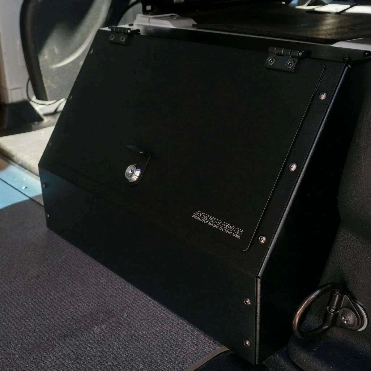 Seat Back Locker for Sprinter DRAFT: DNR
