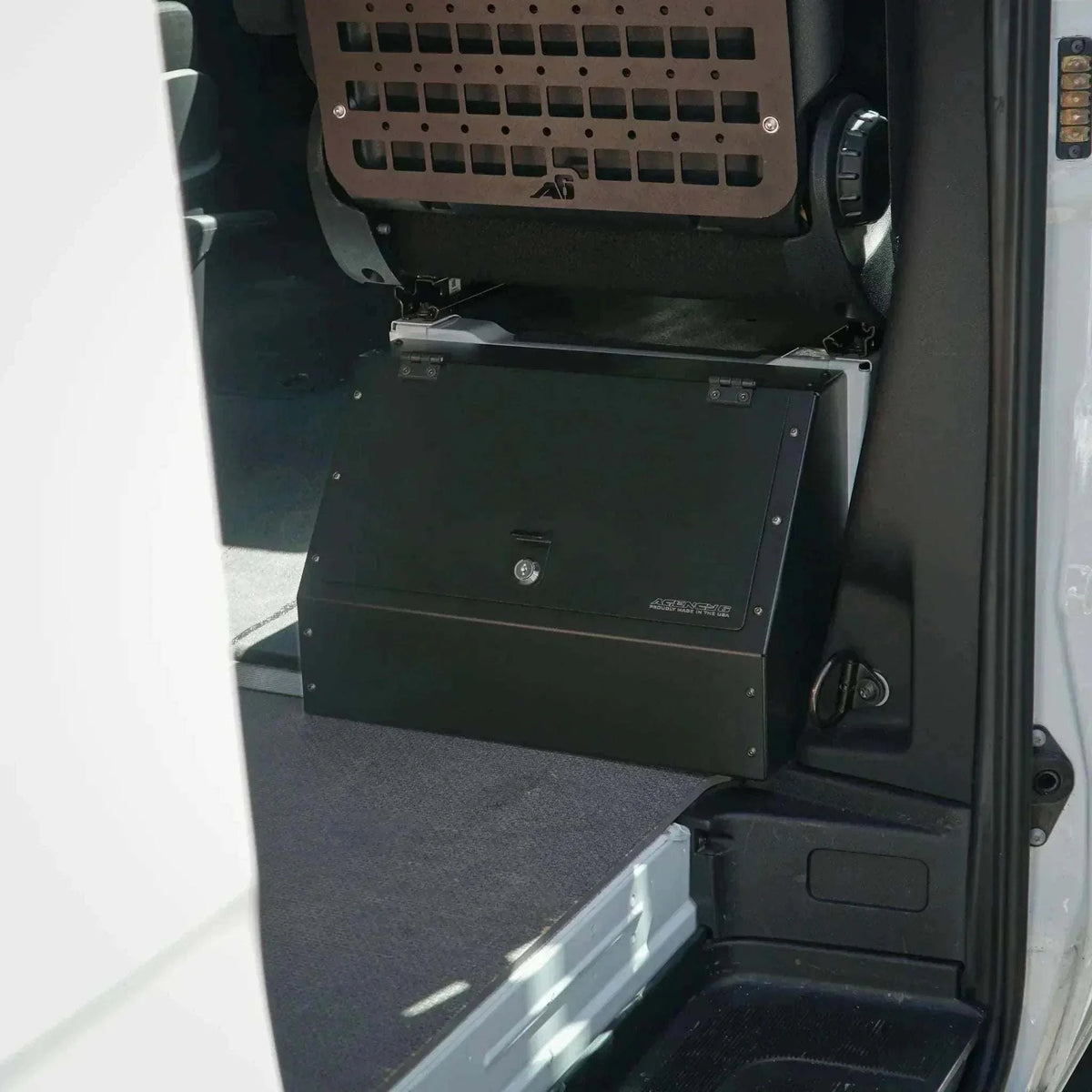 Seat Back Locker for Sprinter DRAFT: DNR