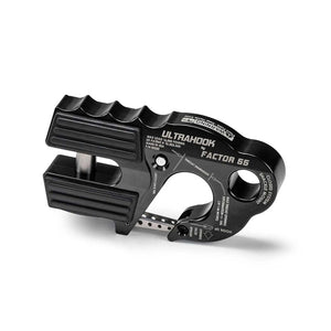 Ultrahook for winches in black, closed-system design for maximum safety and reliability.