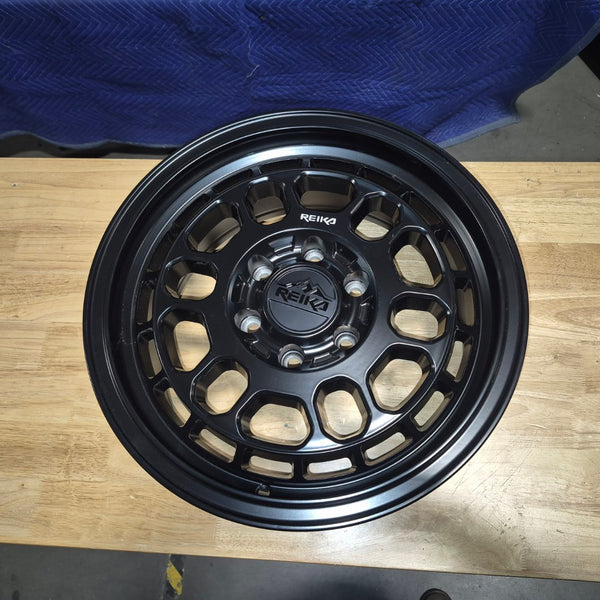 Black Rambler Sprinter 2500 Wheel R35V [Reika]- Open Box #1