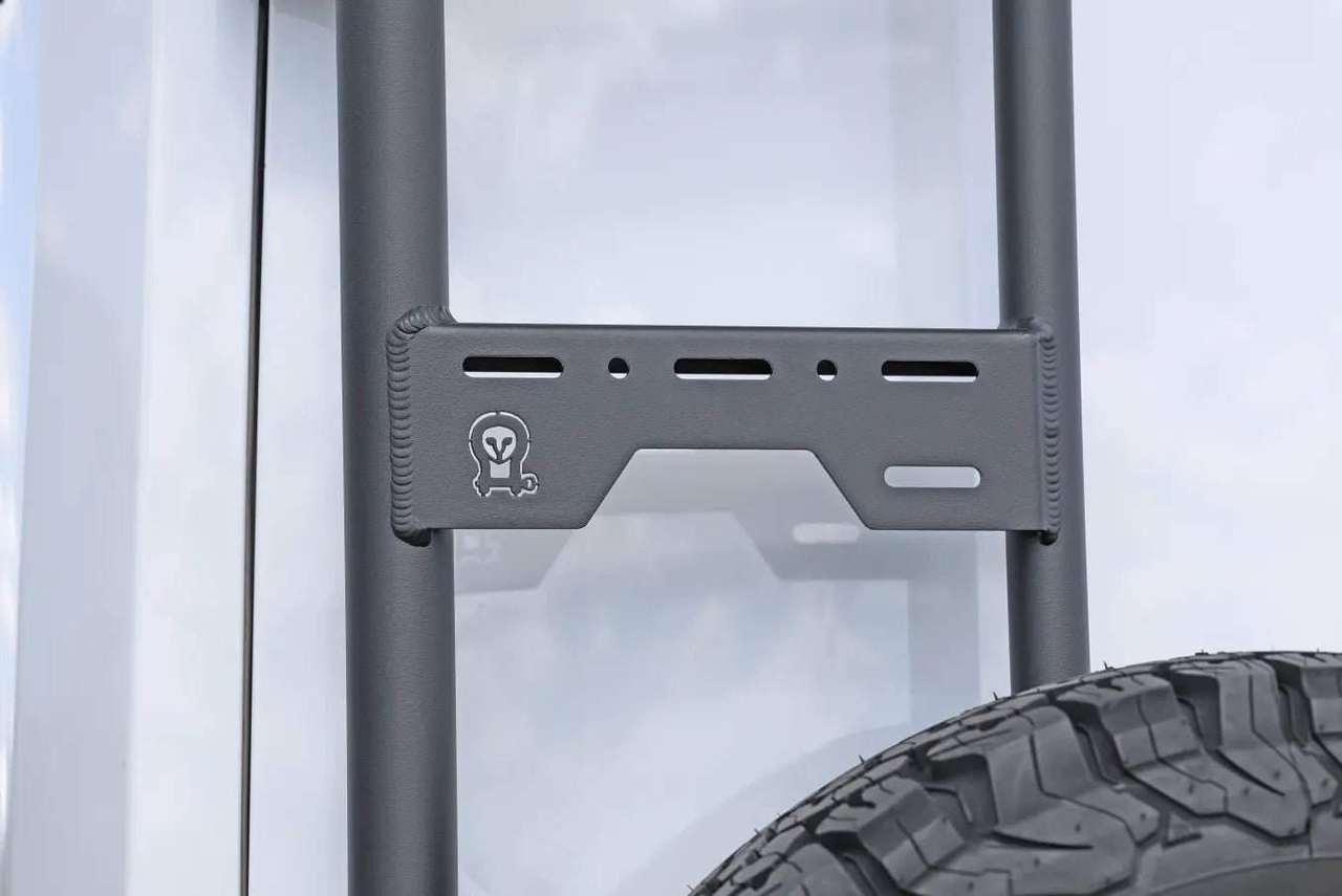 Close-up of the Owl logo on a Owl Spare Tire Carrier and Ladder
