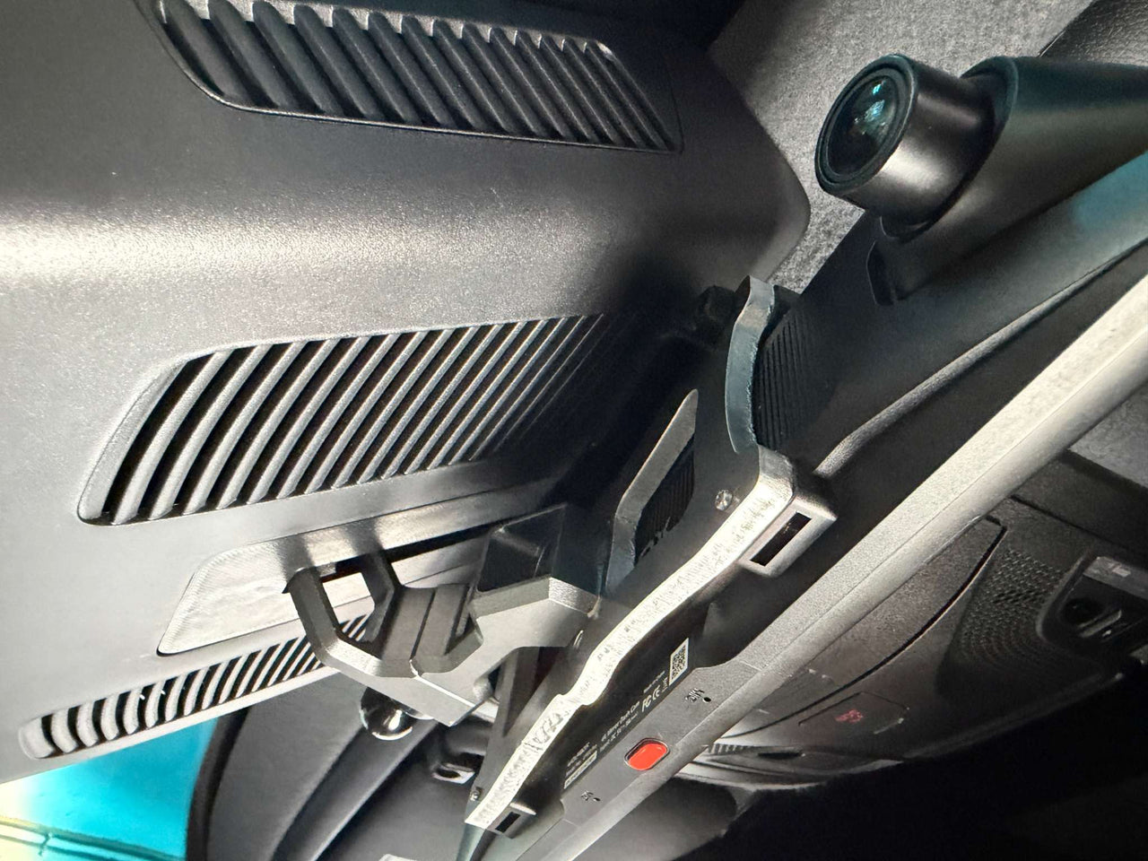Owl Offset Wolfbox Mounting Arm for Sprinter - Owl Outdoor