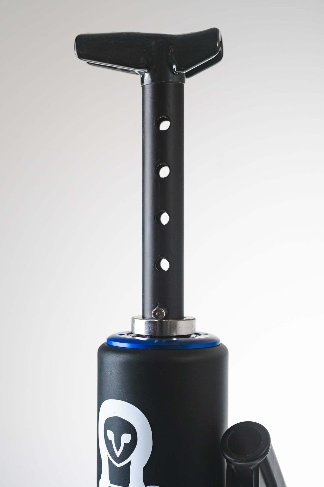 Owl Sprinter Van and Grenadier High Performance Bottle Jack - Owl Outdoor