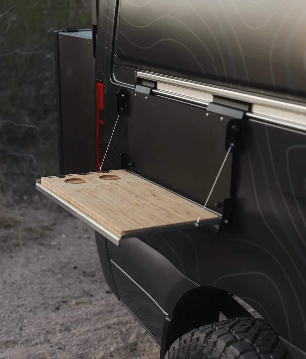 Trax Table (Folding Camping Table) – view 11