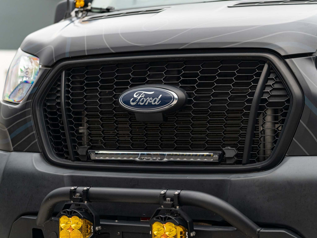 Transit XL/ XLT (2020+) Grille Light Kit